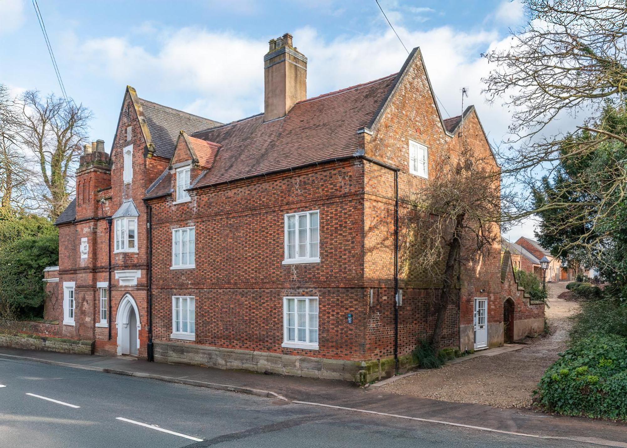 Airfield Manor Guest House Castle Donington Exterior photo